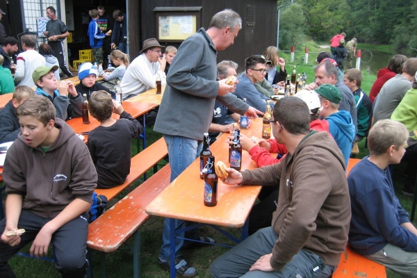 jugendfreundschaftsfischen-20130914-12355386163AAA7C48-11C4-8F9E-1A3D-0A45E3900A4D.jpg