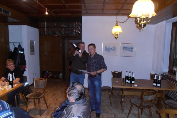versammlung-november-20131109-121212608766C7899B-3859-481C-83F7-23700F534620.jpg