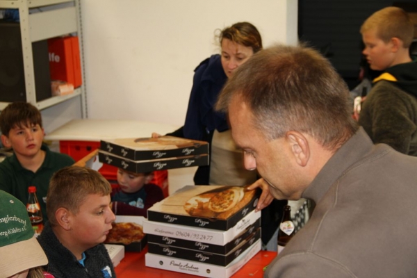 gruppenstunde-20150927-1093134763A52937A3-E3C0-3EDA-C011-BC18DACAC4B8.jpg
