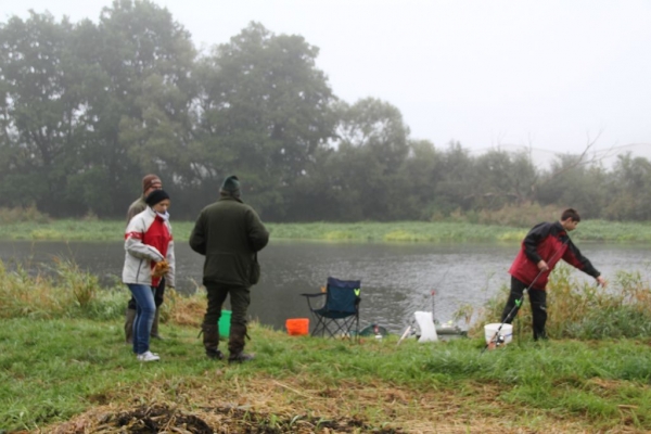 jugendfreundschaftsfischen-20150919-1169347794C1BC0D14-FA6C-4E6D-9084-91D6E6C33705.jpg