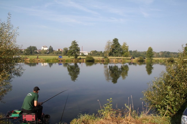 jugendfreundschaftsfischen-20160910-1030507149281B08FA-98B6-D068-981A-035772E1992D.jpg