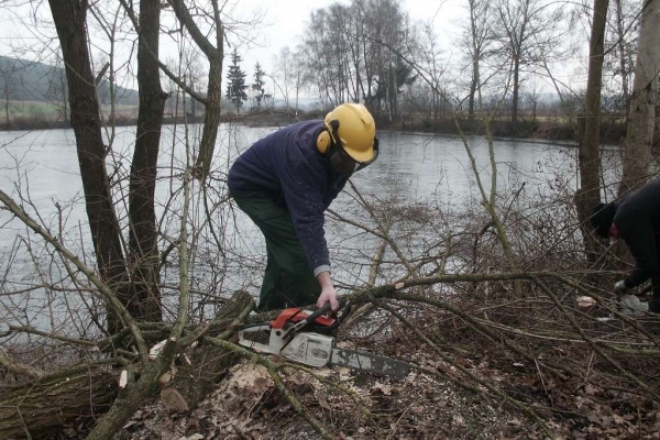 arbeitseinsatz-20120311-1096089423160BC391-F025-A72E-2233-F58F6EED9810.jpg