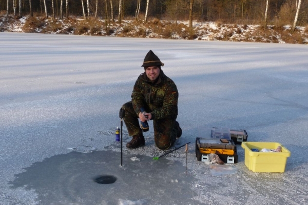 eisangeln-20120212-10940308044943A886-A17D-7D3A-8E0C-A8A289E0DBA7.jpg