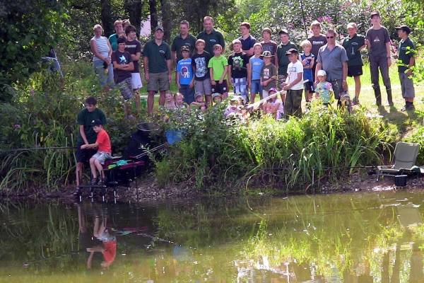 fischerfest-1-20120829-1564585994A5EB6D9E-0EE4-5F1E-DBAE-894526BC4E59.jpg