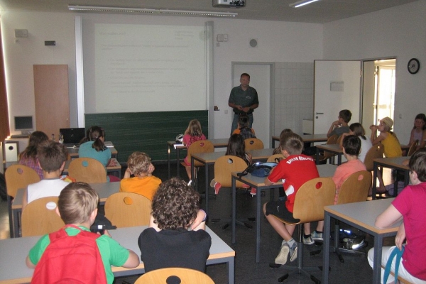 schule-20120619-1663882137E21D07F3-76C3-DC5F-C185-AF26CDF2E17F.jpg
