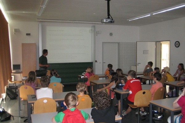 schule-20120619-200805448242BE8DEE-99BA-E662-68FD-E2AE77BE8577.jpg